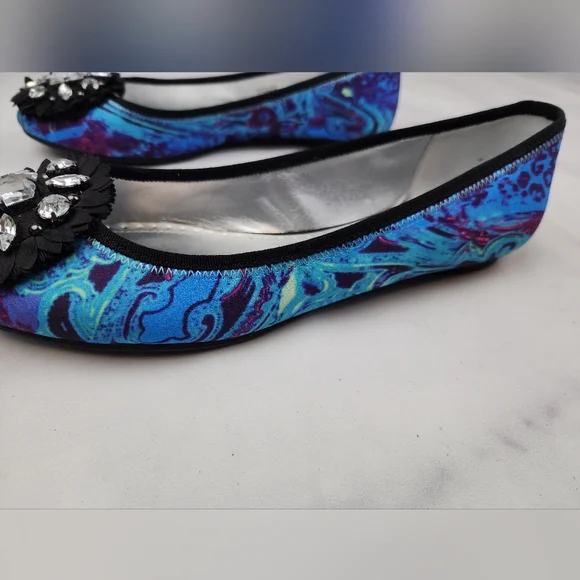 š„³SALE!š„³Adrienne Vittadini Rhinestone flats - Picture 7 of 15